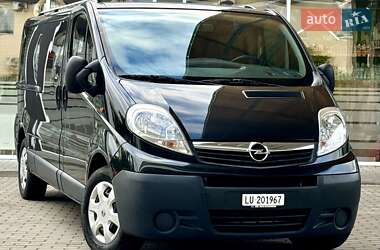 Минивэн Opel Vivaro 2012 в 