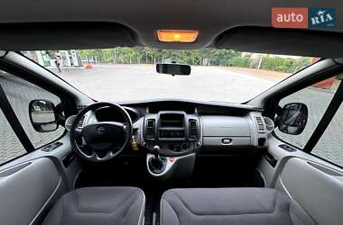 Минивэн Opel Vivaro 2012 в 