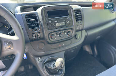 Мінівен Opel Vivaro 2015 в 