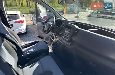 Мінівен Opel Vivaro 2015 в 