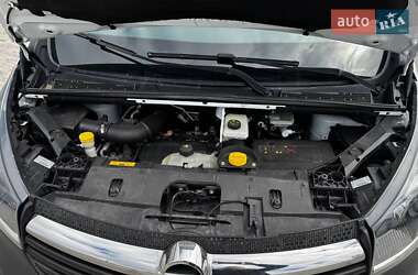 Мінівен Opel Vivaro 2016 в 