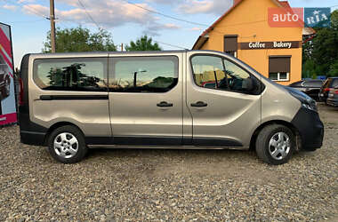 Минивэн Opel Vivaro 2016 в 