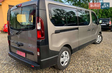 Минивэн Opel Vivaro 2016 в 
