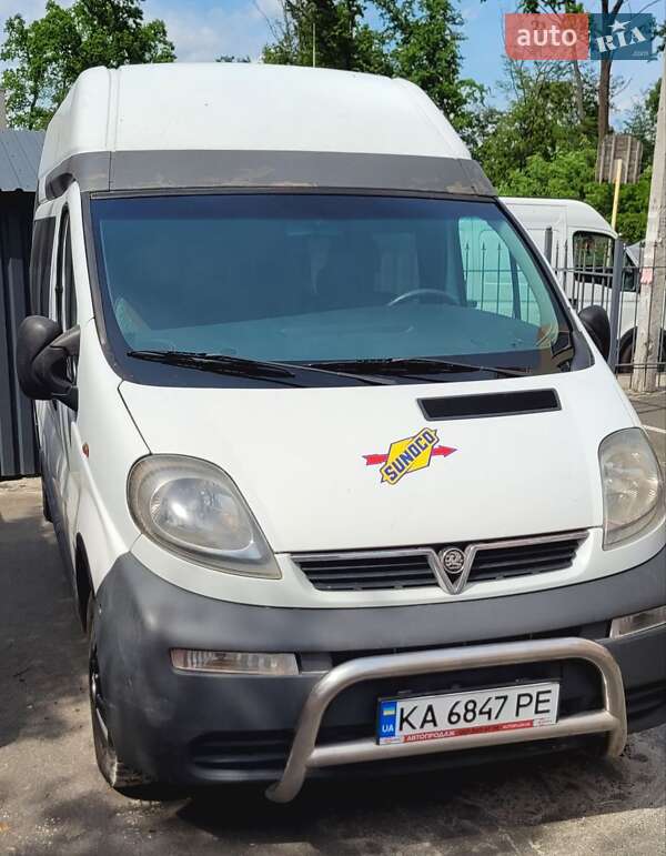 Минивэн Opel Vivaro 2004 в 