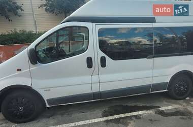 Минивэн Opel Vivaro 2004 в 