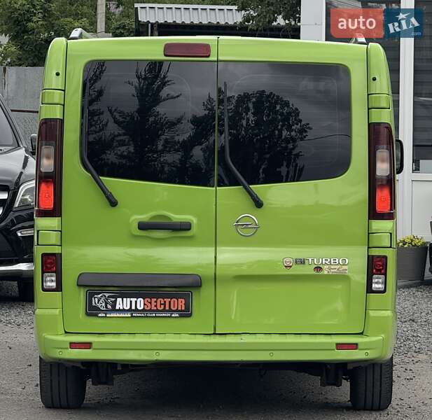 Минивэн Opel Vivaro 2015 в Харькове