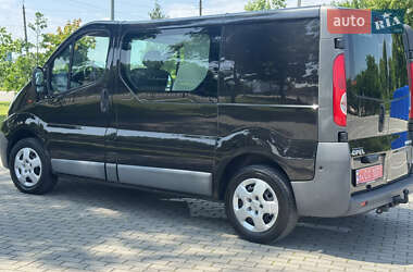 Мінівен Opel Vivaro 2013 в 