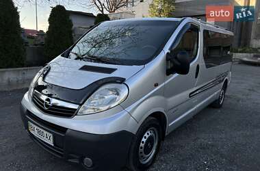 Мінівен Opel Vivaro 2011 в 