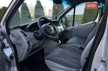Мінівен Opel Vivaro 2011 в 