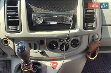 Минивэн Opel Vivaro 2004 в 