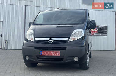 Мінівен Opel Vivaro 2013 в 