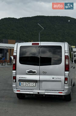 Минивэн Opel Vivaro 2015 в 