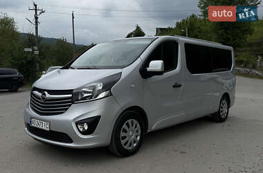 Минивэн Opel Vivaro 2015 в 