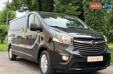 Минивэн Opel Vivaro 2016 в Дубно
