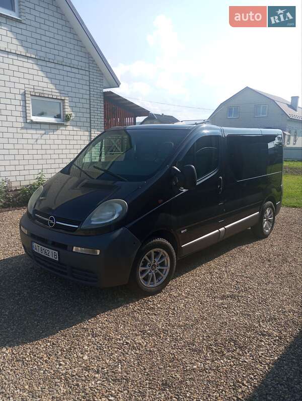 Мінівен Opel Vivaro 2006 в Долині