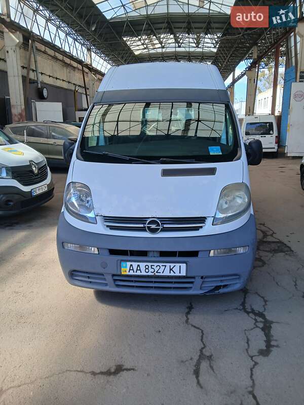 Мінівен Opel Vivaro 2003 в Києві