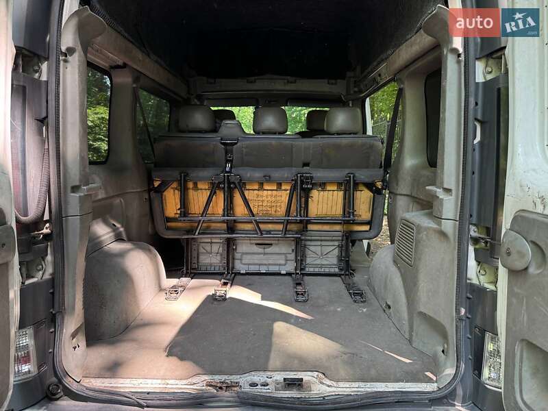 Мінівен Opel Vivaro 2003 в Києві