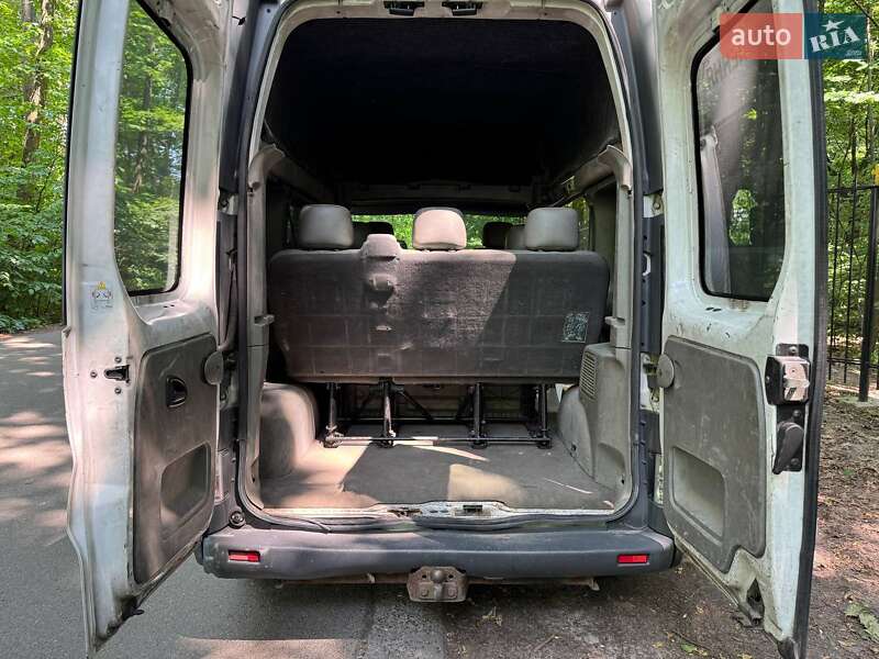 Мінівен Opel Vivaro 2003 в Києві