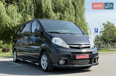 Мінівен Opel Vivaro 2012 в Здолбуніві