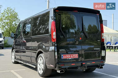 Минивэн Opel Vivaro 2012 в 
