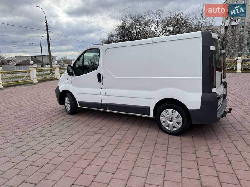 Грузовой фургон Opel Vivaro 2004 в Харькове