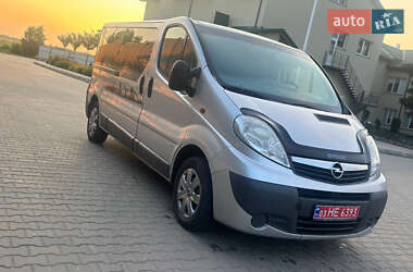 Минивэн Opel Vivaro 2013 в Луцке