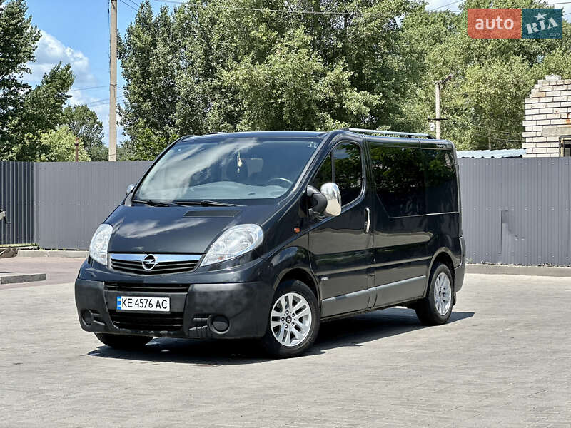 Opel Vivaro 2011