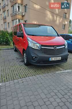 Мінівен Opel Vivaro 2015 в Львові