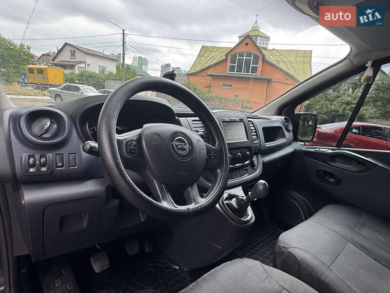 Грузовой фургон Opel Vivaro 2018 в Киеве