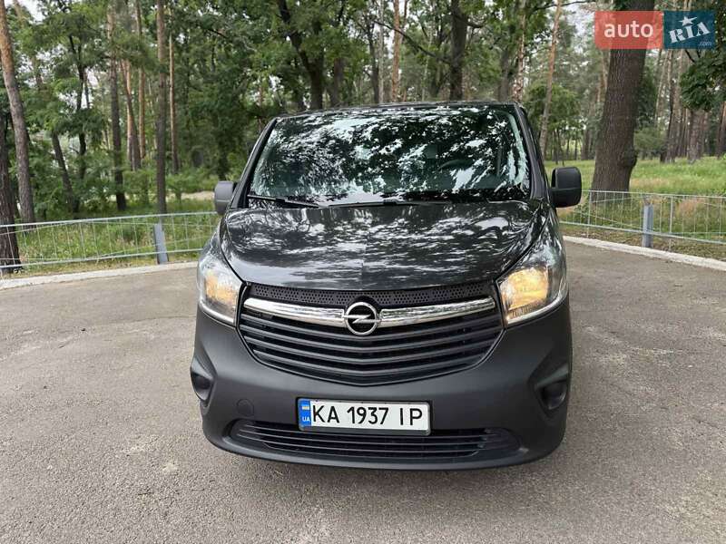Грузовой фургон Opel Vivaro 2018 в Киеве
