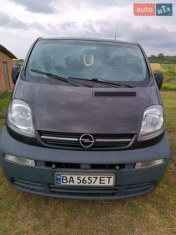Opel Vivaro 2006