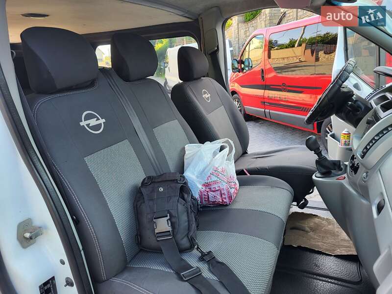 Мінівен Opel Vivaro 2002 в Хмельницькому