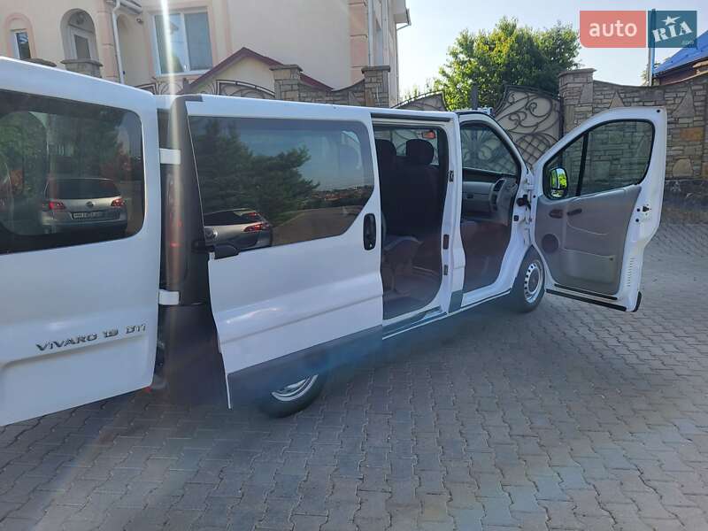 Мінівен Opel Vivaro 2002 в Хмельницькому