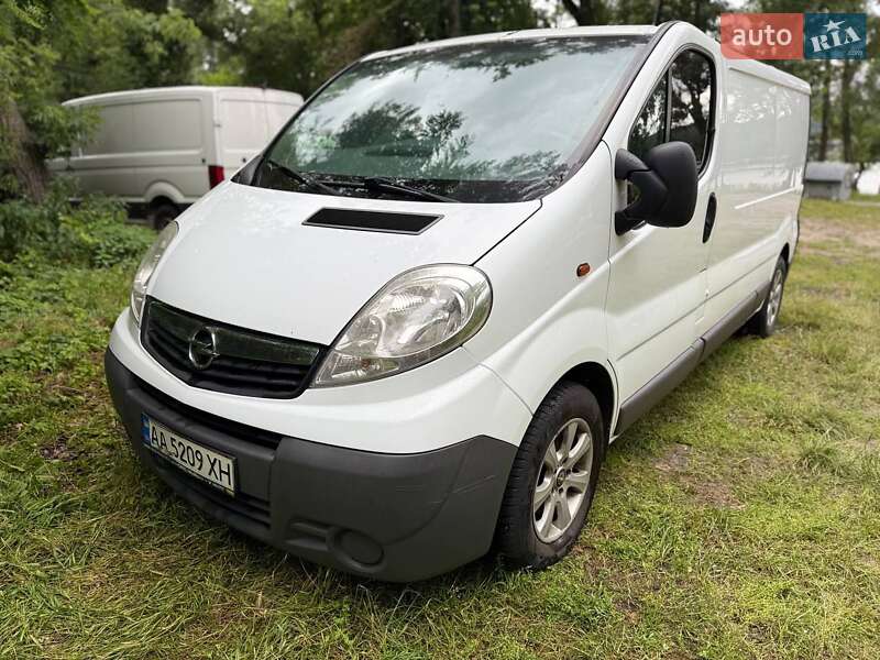Грузовой фургон Opel Vivaro 2014 в Киеве