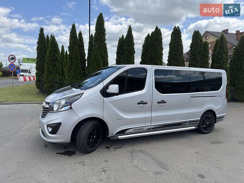 Минивэн Opel Vivaro 2017 в Львове