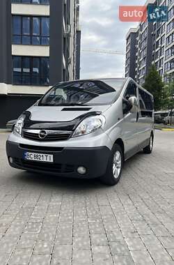 Мінівен Opel Vivaro 2006 в Івано-Франківську