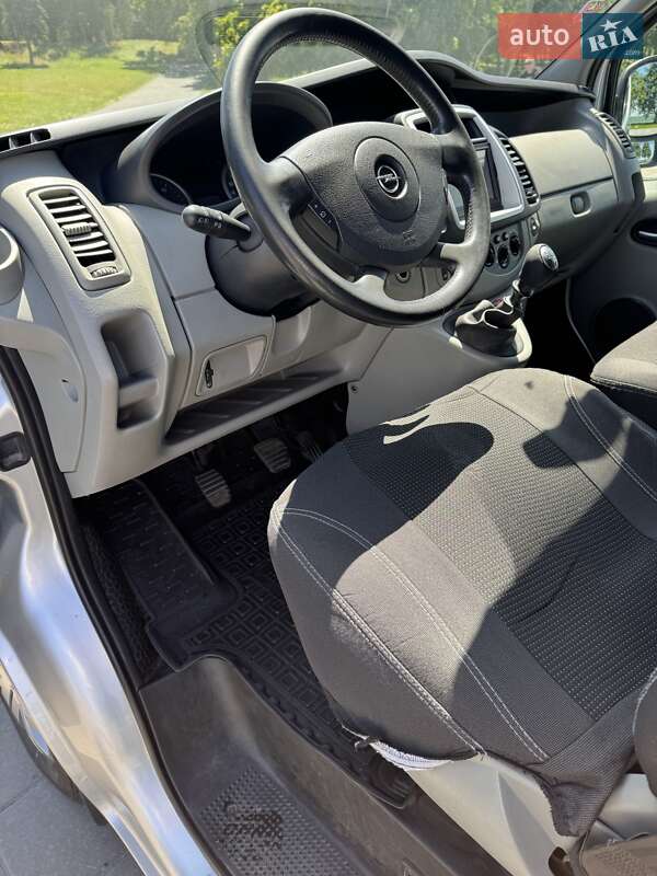 Минивэн Opel Vivaro 2014 в Светловодске фото 14 Минивэн Opel Vivaro 2014 в Светловодске