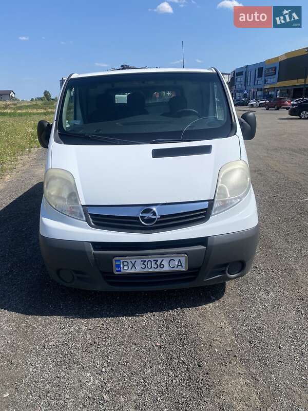 Opel Vivaro 2012