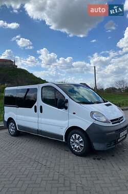 Мінівен Opel Vivaro 2004 в Мукачевому