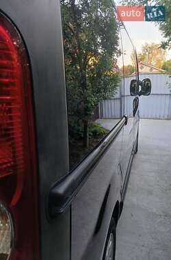 Мінівен Opel Vivaro 2009 в 