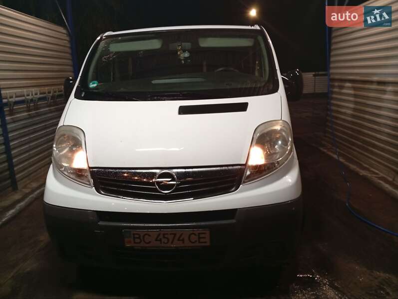 Минивэн Opel Vivaro 2007 в Бориславе