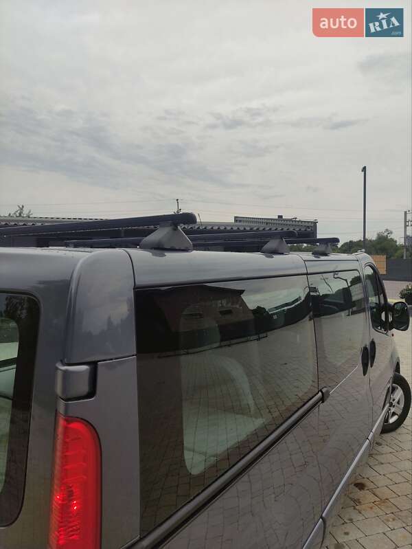 Минивэн Opel Vivaro 2010 в Львове