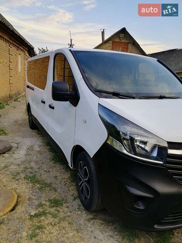 Минивэн Opel Vivaro 2017 в Литине