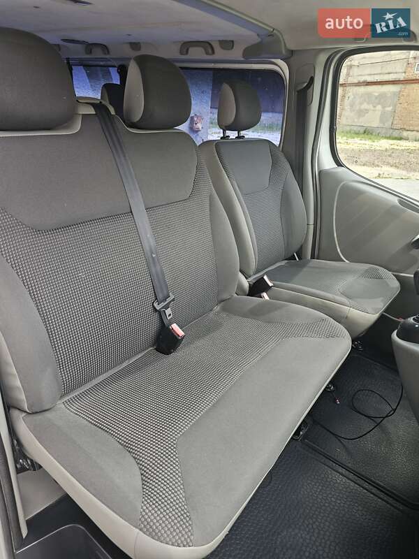 Мінівен Opel Vivaro 2009 в Івано-Франково
