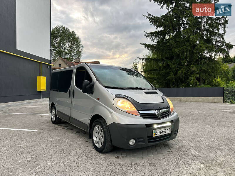 Opel Vivaro 2006