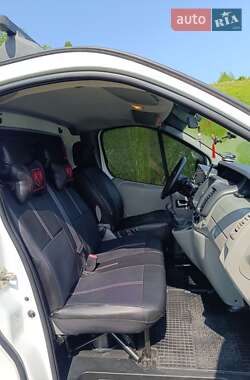 Вантажний фургон Opel Vivaro 2011 в 