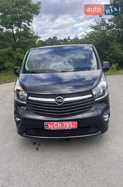 Грузовой фургон Opel Vivaro 2015 в 