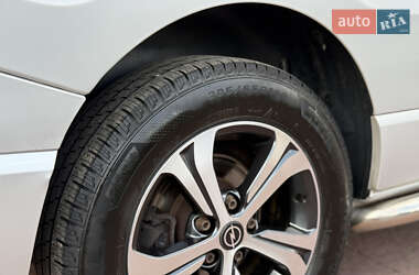Мінівен Opel Vivaro 2015 в 