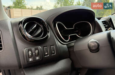 Мінівен Opel Vivaro 2015 в 
