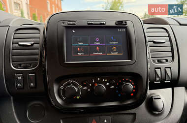 Мінівен Opel Vivaro 2015 в 